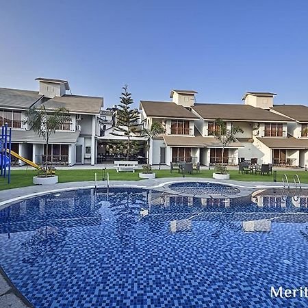 Meritas Adore Resort Лонавала Экстерьер фото
