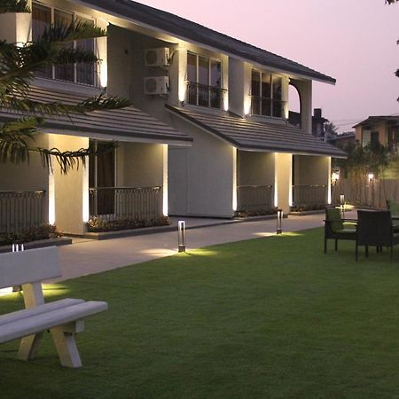 Meritas Adore Resort Лонавала Экстерьер фото