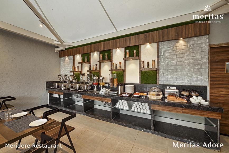 Meritas Adore Resort Лонавала Экстерьер фото